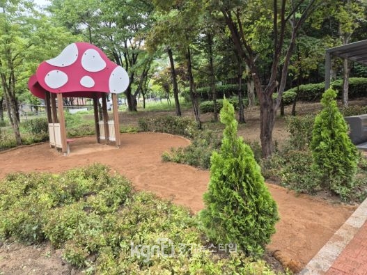 용인특례시 수지구, 도심 속 녹지를 활용한 ‘내 집 앞 맨발길’ 조성