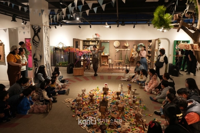 ιȭ, 2026  ƿ ù ° ø < ۾ : ǳŰ ź> 