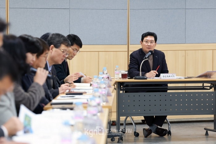 �̻��� ����Ư�ʽ���, ������ ������� ������Ʈ �� ����� �� �ֵ��� �ùΰ� �Բ� ��¡�