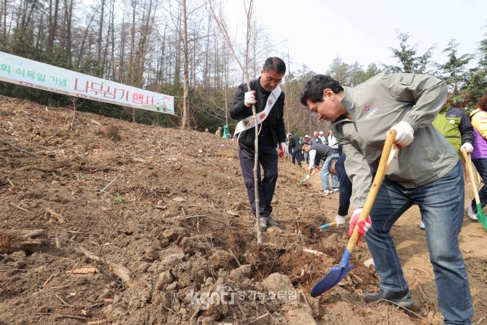 ����Ư�ʽ�, ��81ȸ �ĸ��� �¾� �����ɱ� ��� ����