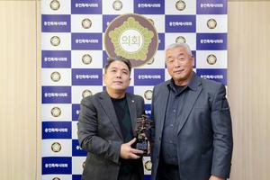 �ͽ���� �غ��� ���縦 ���� ��â�� �ǿ� ����Ȱ��